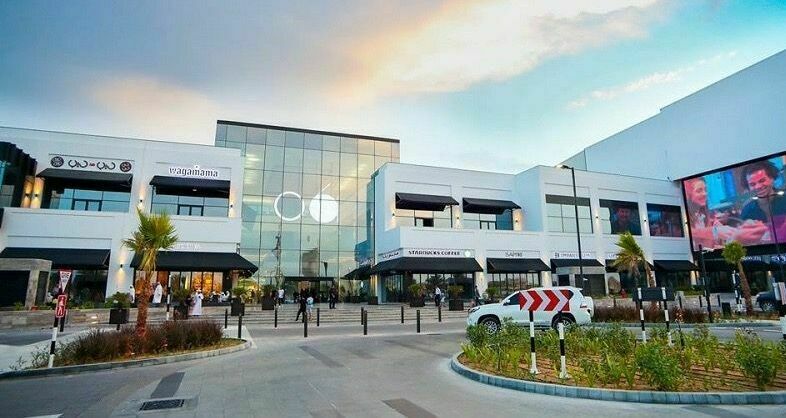 <span style="font-weight: bold;">
Jurvina Mall - </span><span style="font-style: italic;">Facade Design</span>